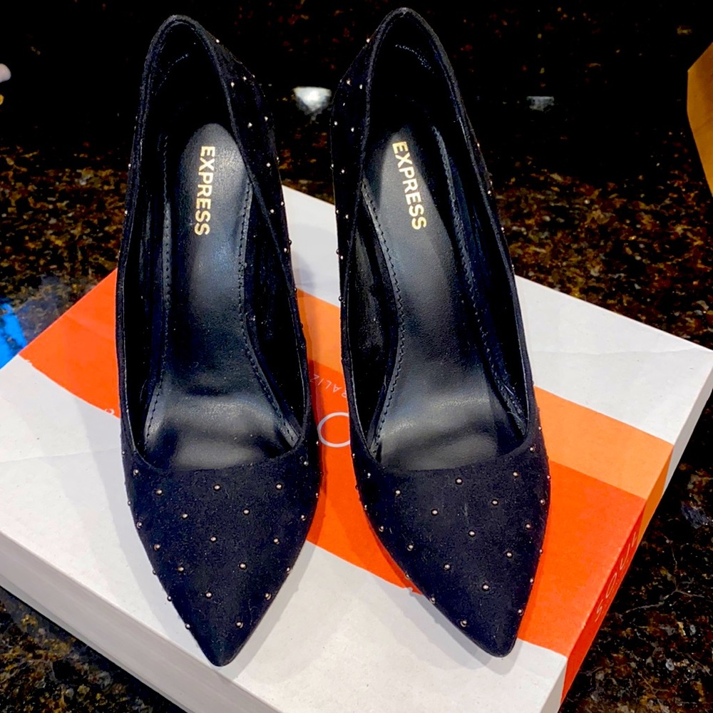 Black velvet heels